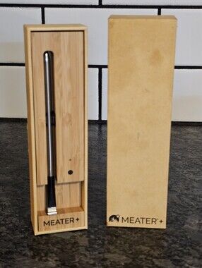 Wireless Smart Meat Thermometer in Black with Bamboo Charging Dock